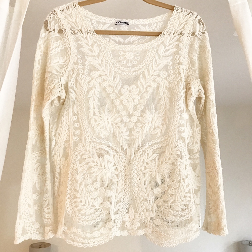 ✨SALE Express Lace Top